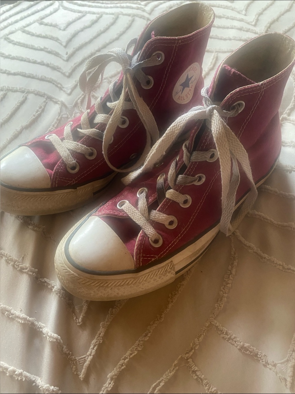 Converse Kids Maroon High-Top Sneakers Women’s size 6, men’s size 4